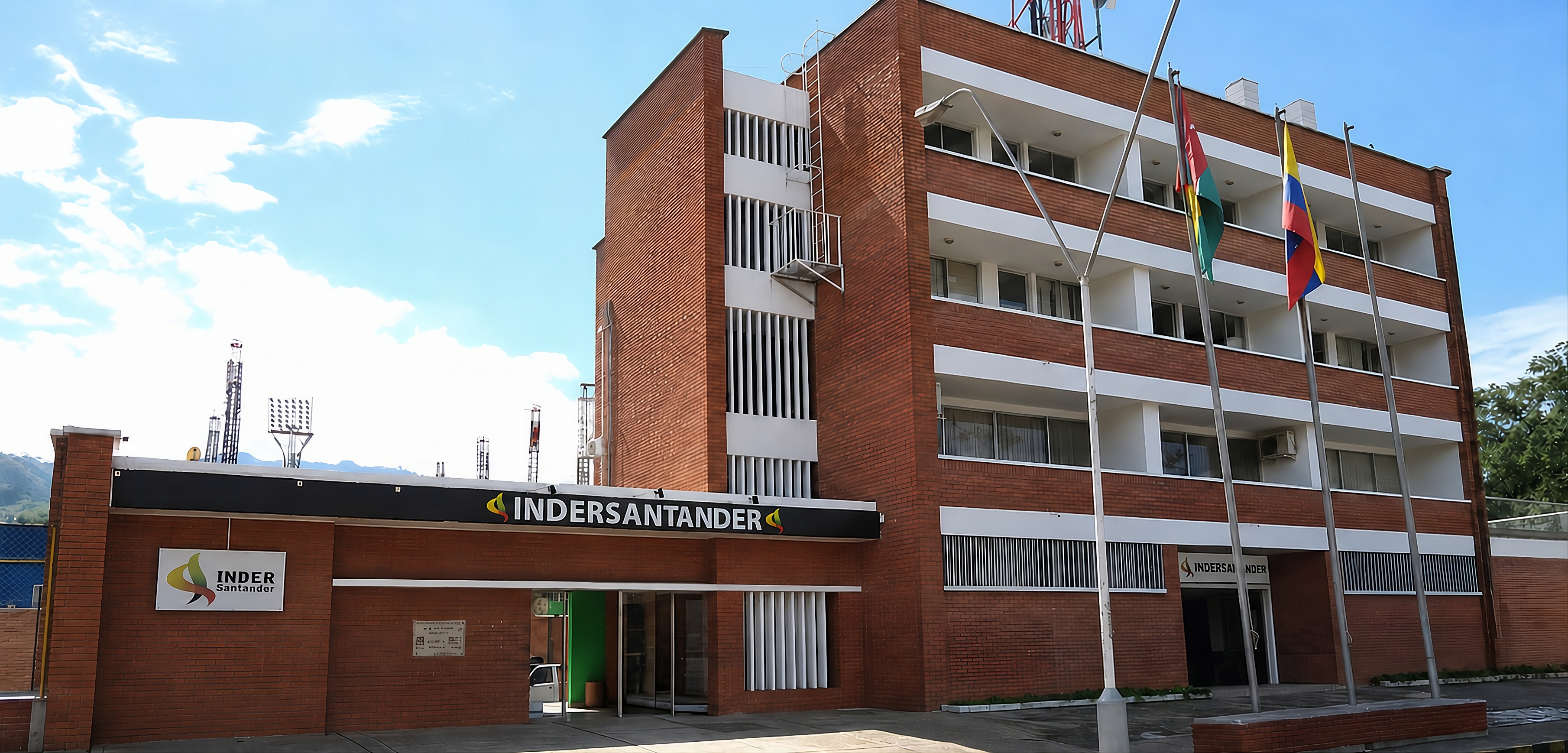 Fachada del edificio Indersantander en Bucaramanga