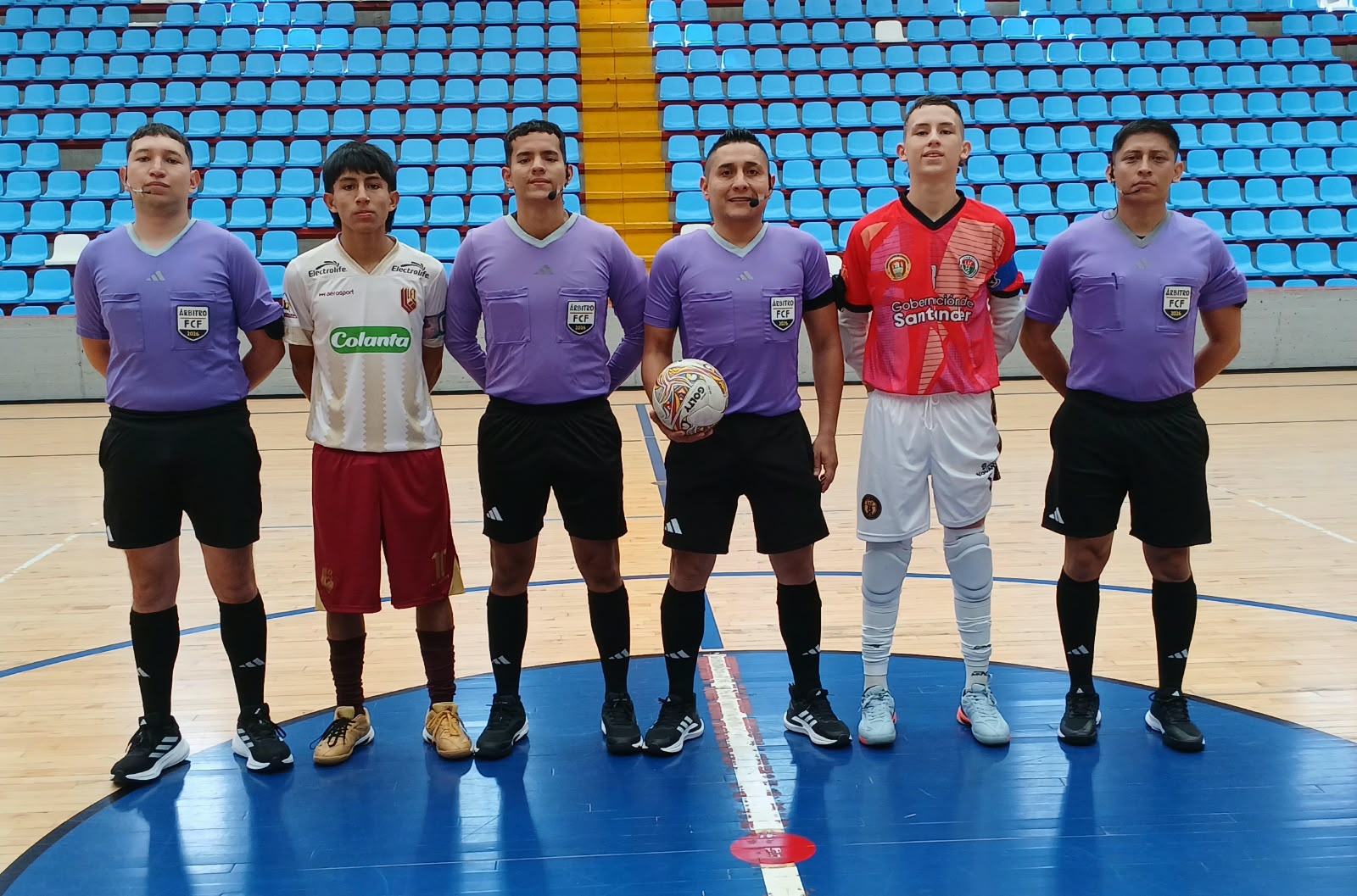 El capitán de Santander, su arquero Joel Santiago Castro